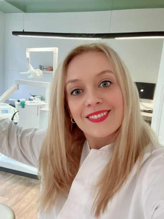 Dr. med. dent. Ena Vuletić